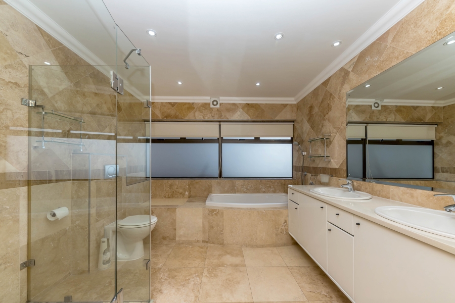 To Let 2 Bedroom Property for Rent in Sea Point Western Cape